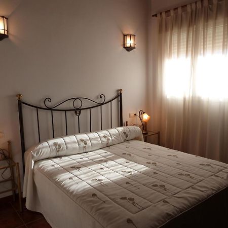 Hostal Restaurante Las Canteras Pedrera Kültér fotó