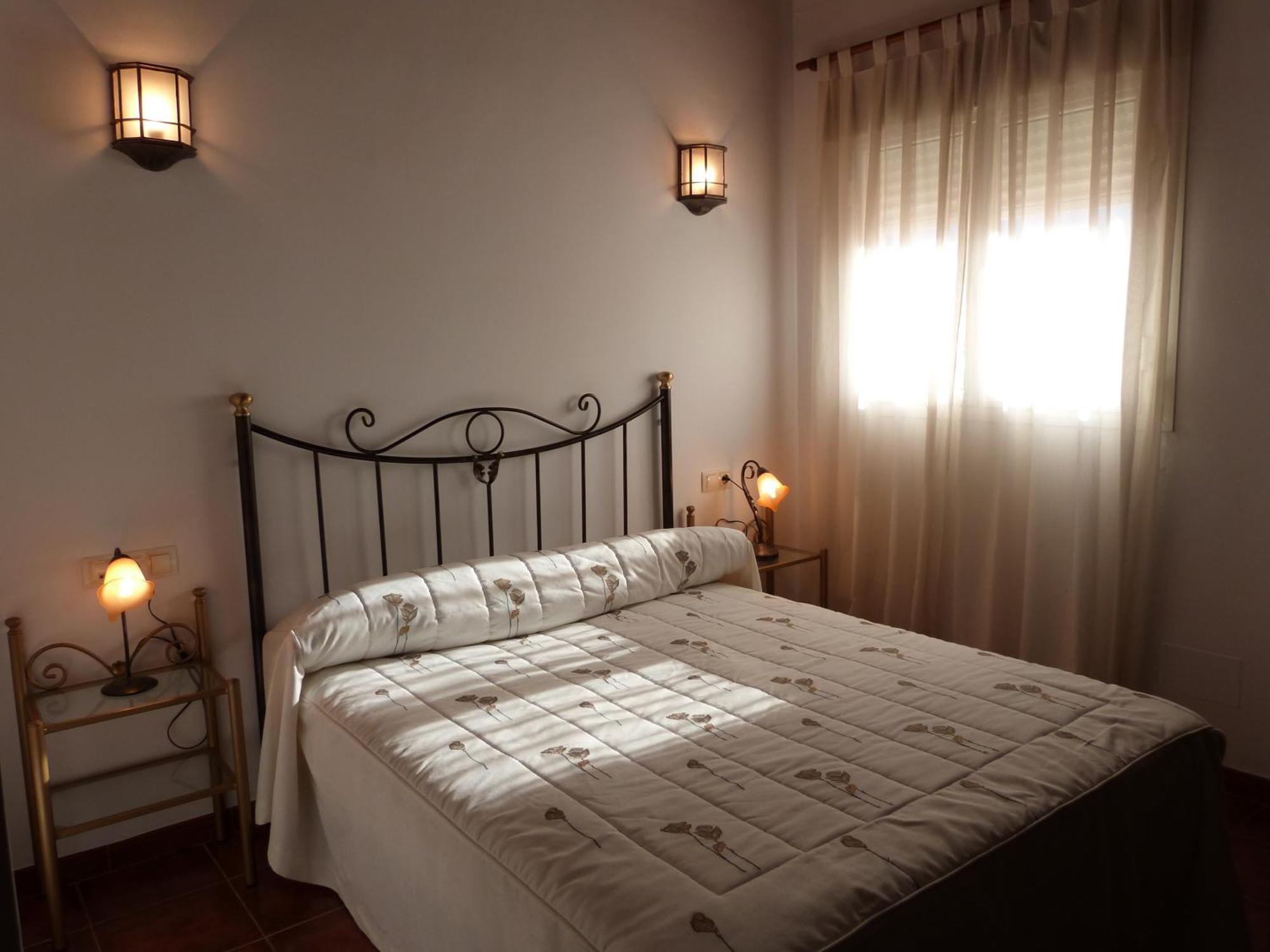 Hostal Restaurante Las Canteras Pedrera Kültér fotó
