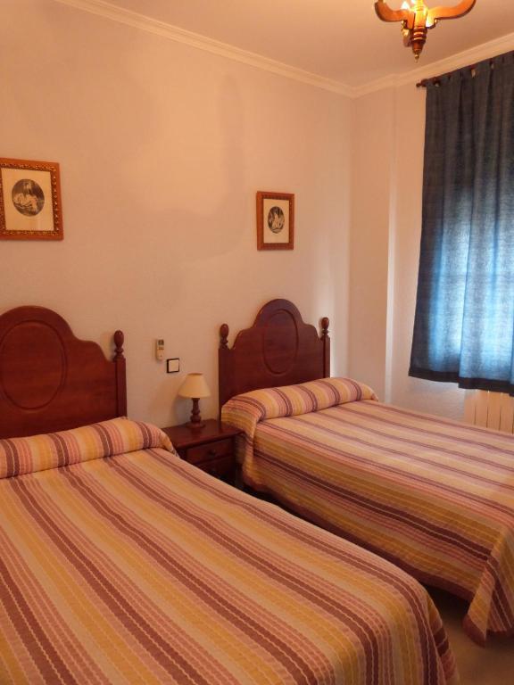 Hostal Restaurante Las Canteras Pedrera Szoba fotó