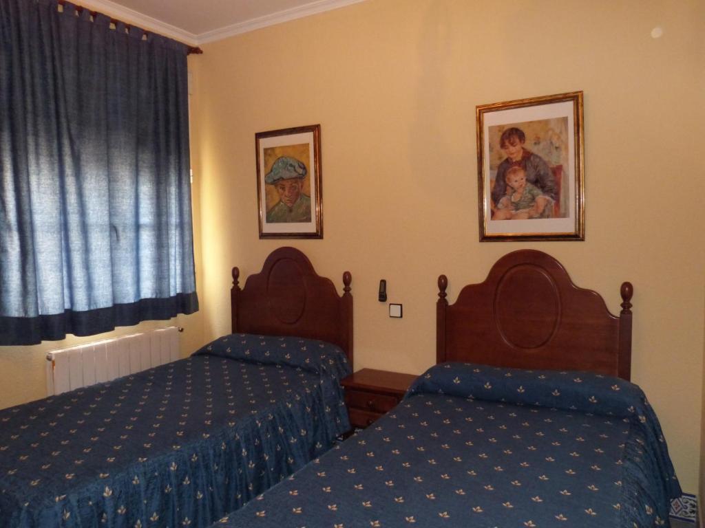 Hostal Restaurante Las Canteras Pedrera Szoba fotó